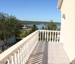 photo2