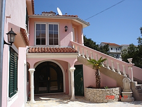 photo1