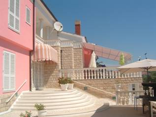 photo2